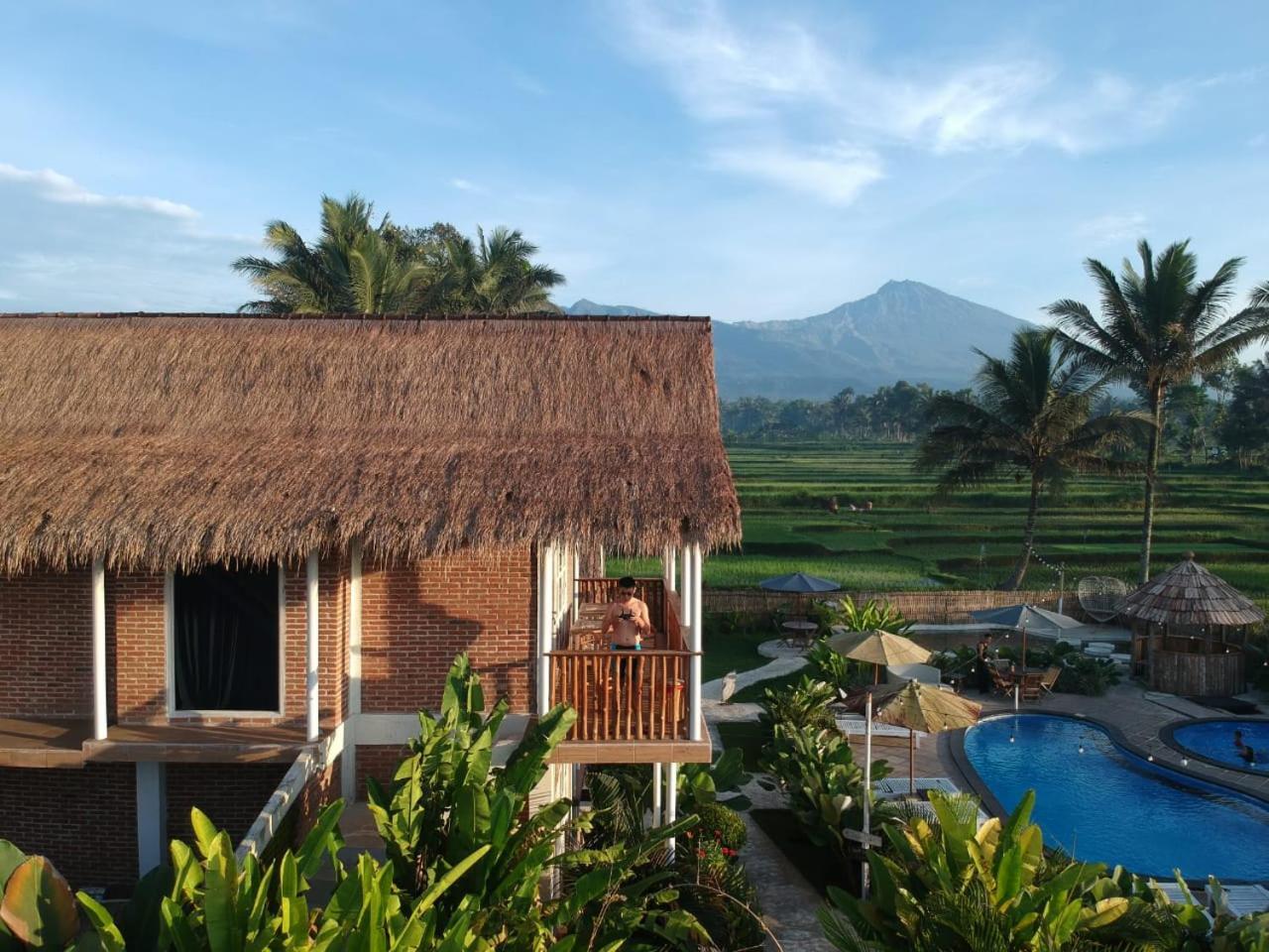 Tetebatu Flush Harmony Hotel Quarto foto
